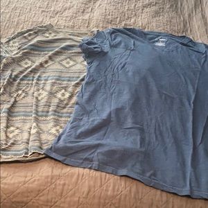 2 T-shirt’s, Sonoma and American Eagle Sz L